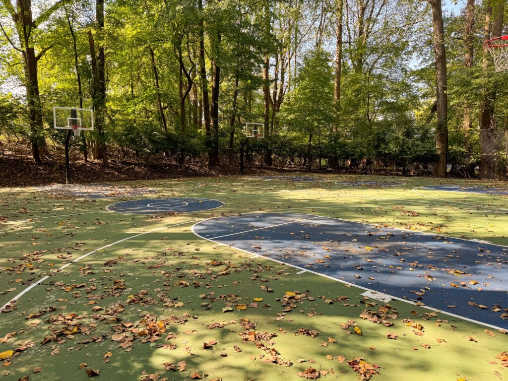 Monument Park Basketball Courts